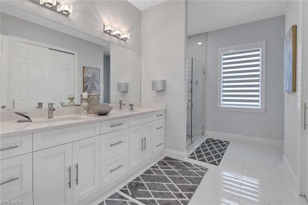 2394 45th Ave NE, Naples, FL 34120-15