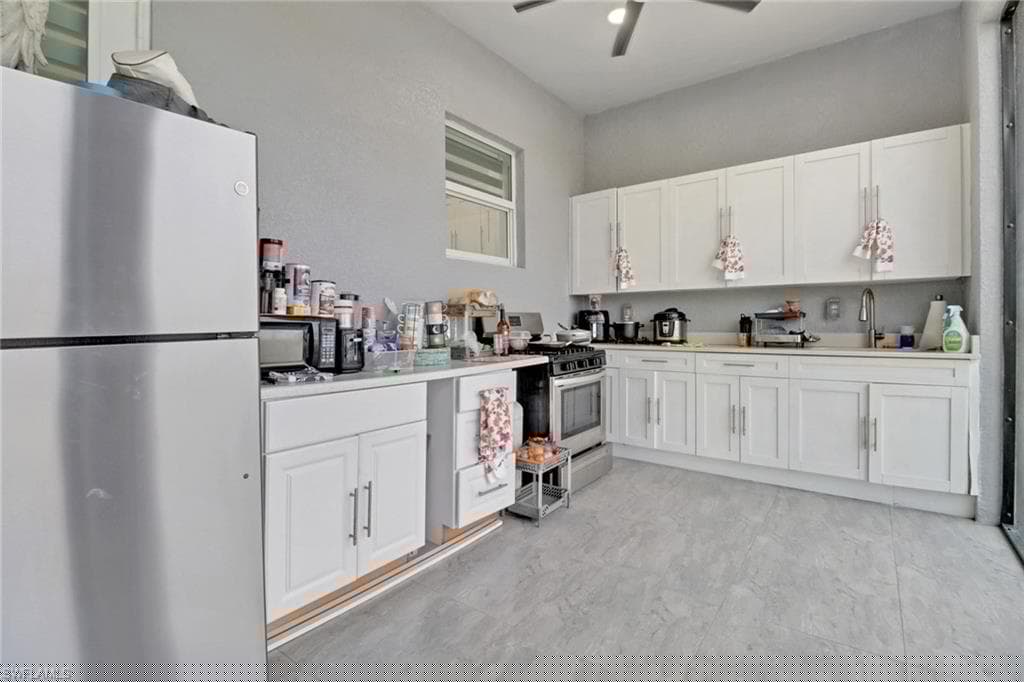 2394 45th Ave NE, Naples, FL 34120-21