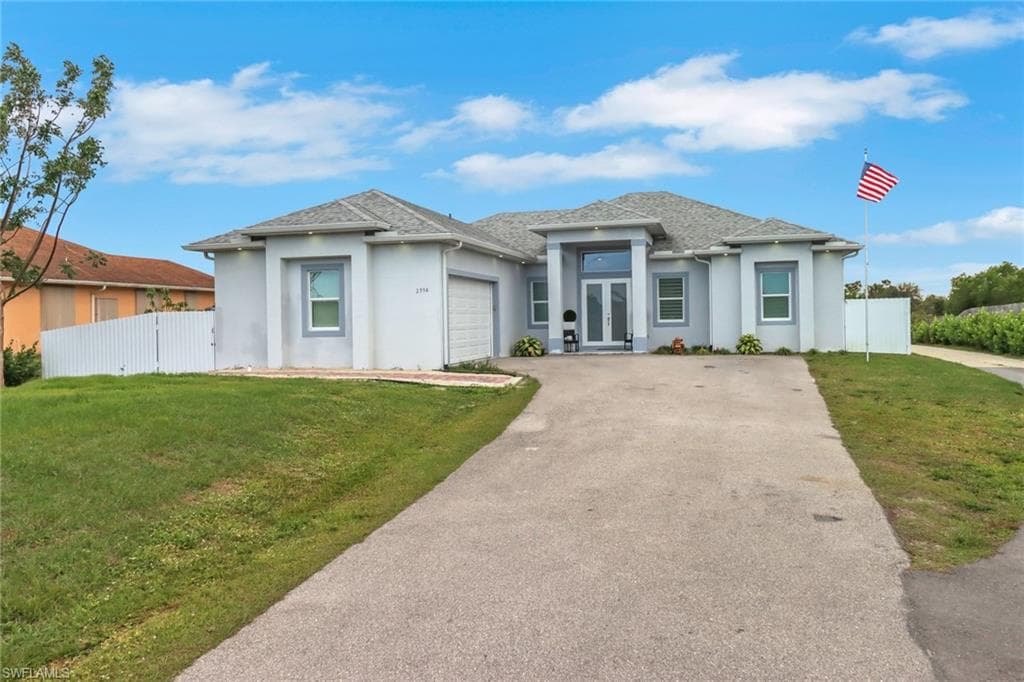 2394 45th Ave NE, Naples, FL 34120-2