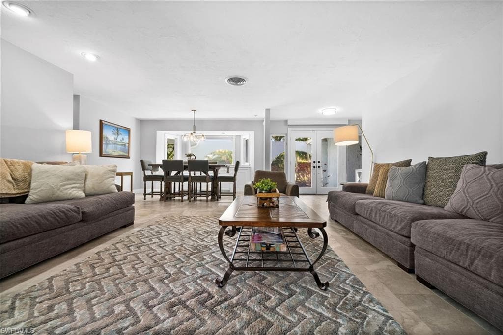 169 Briarcliff Ln, Naples, FL 34113-4