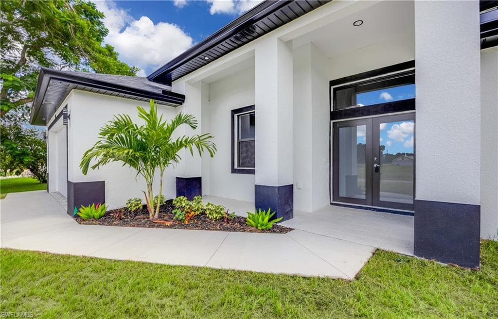 3300 18th St W, Lehigh Acres, FL 33971-2