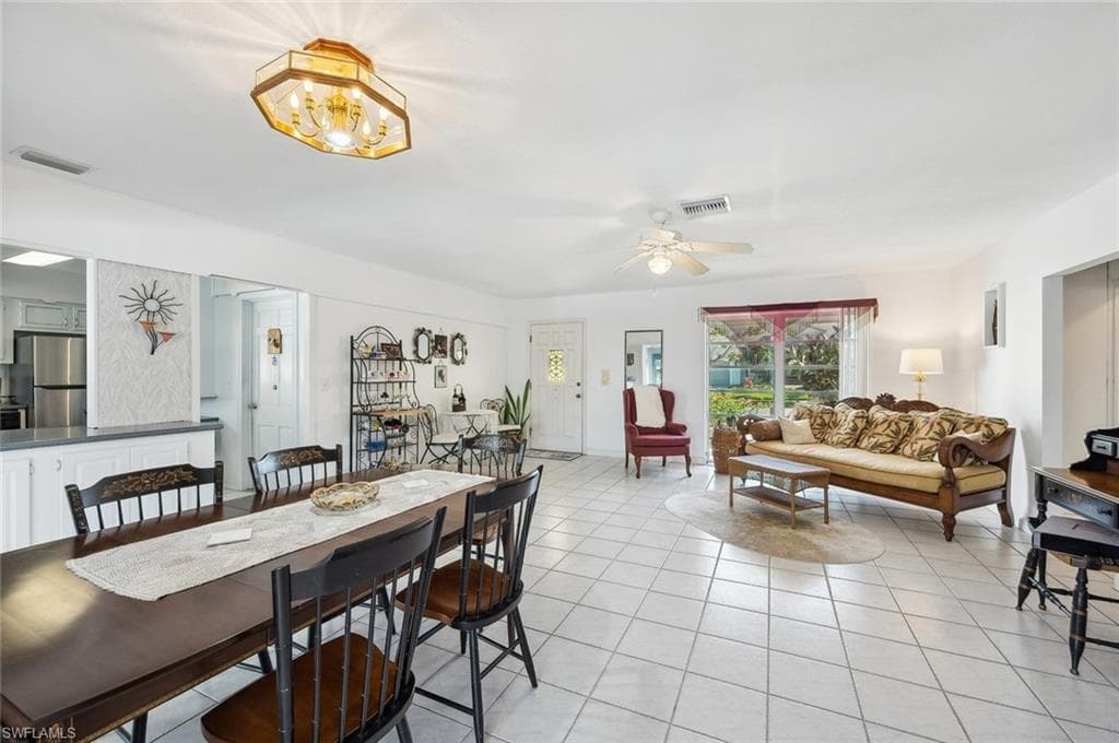 840 Wintergreen Ct, Marco Island, FL 34145-20