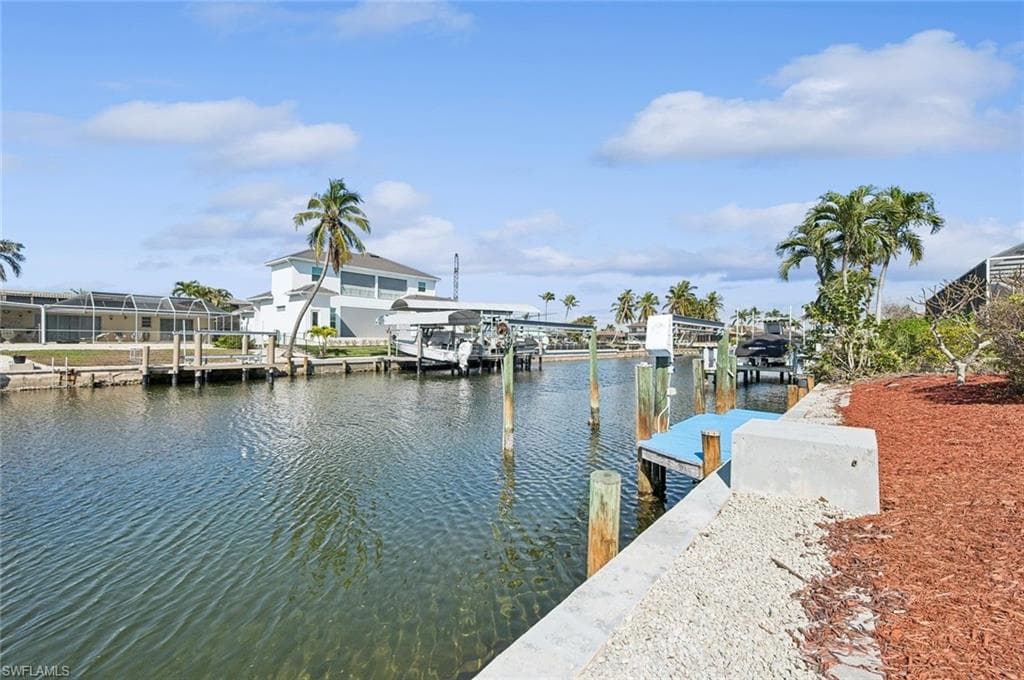 840 Wintergreen Ct, Marco Island, FL 34145-45