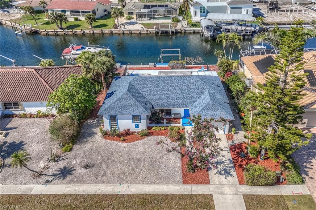 840 Wintergreen Ct, Marco Island, FL 34145-48