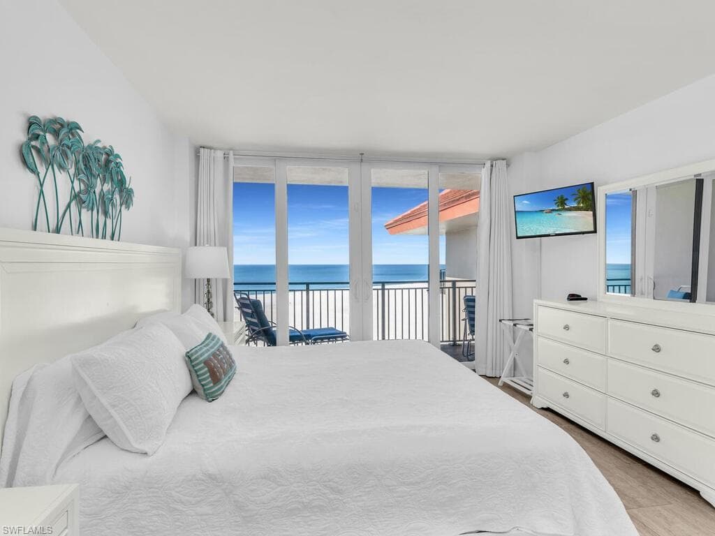 180 Seaview Ct Ph 1201, Marco Island, FL 34145-6