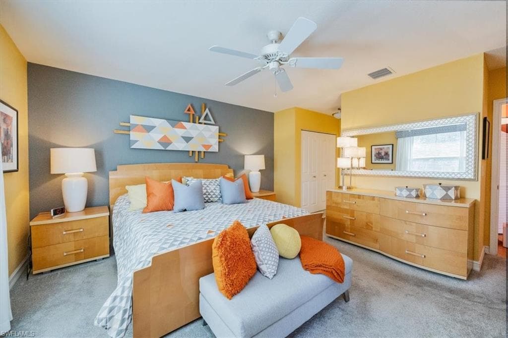 700 Diamond Cir 704, Naples, FL 34110-15