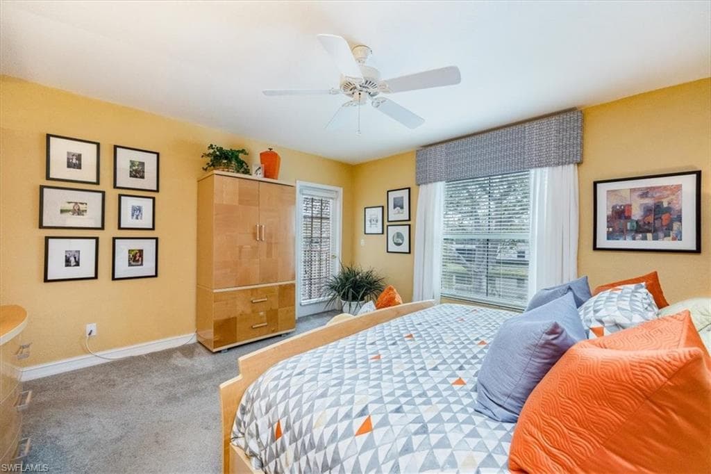 700 Diamond Cir 704, Naples, FL 34110-16