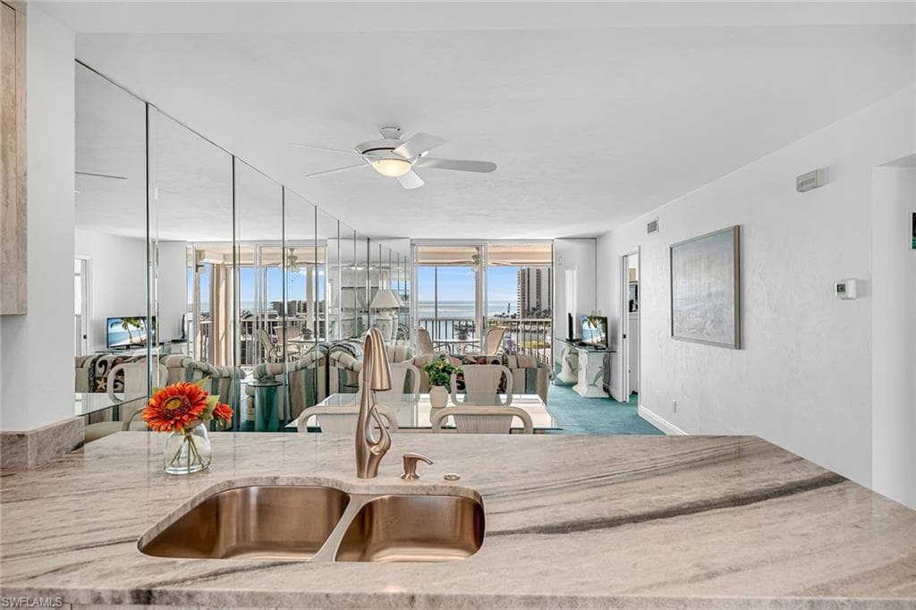 901 Collier Ct 905, Marco Island, FL 34145-11