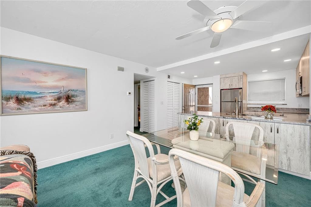 901 Collier Ct 905, Marco Island, FL 34145-12