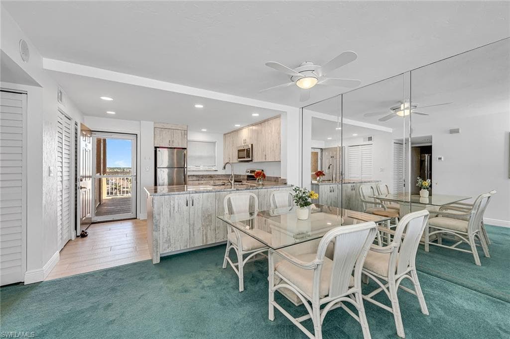 901 Collier Ct 905, Marco Island, FL 34145-15