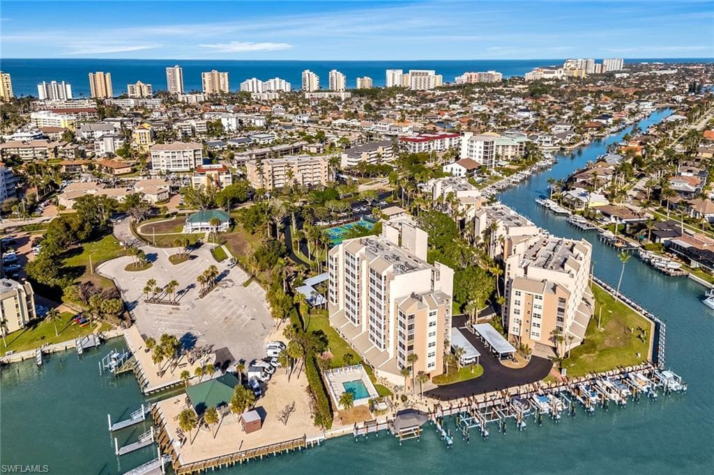 901 Collier Ct 905, Marco Island, FL 34145-49