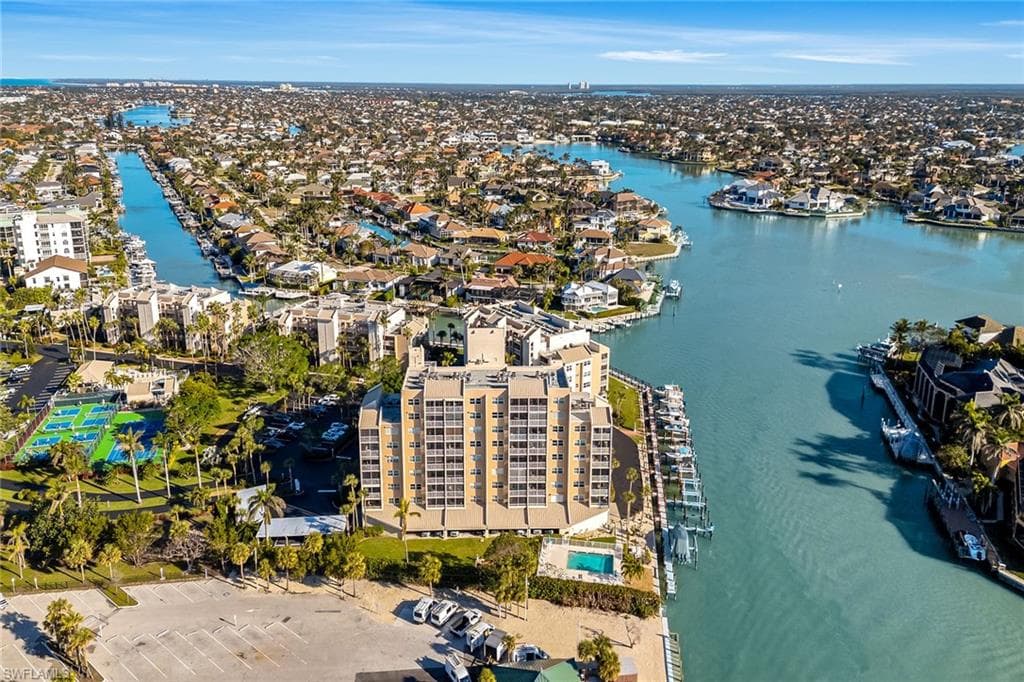 901 Collier Ct 905, Marco Island, FL 34145-50