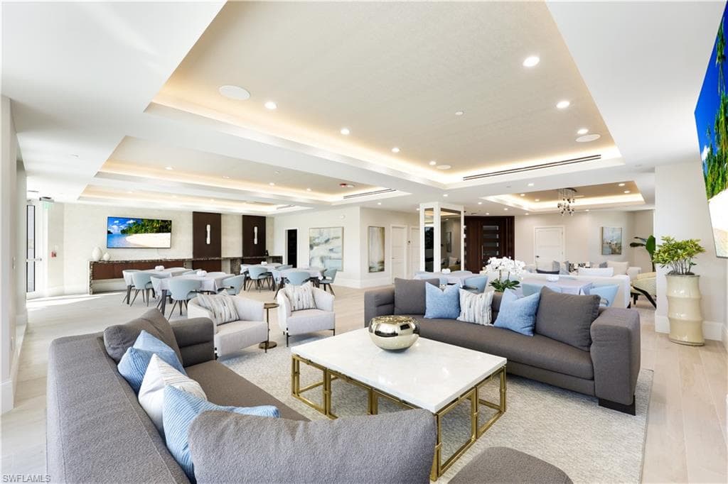6001 Pelican Bay Blvd 1004, Naples, FL 34108-31
