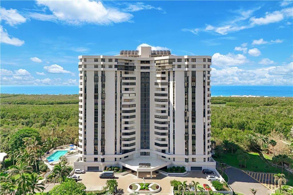 6001 Pelican Bay Blvd 1004, Naples, FL 34108-40