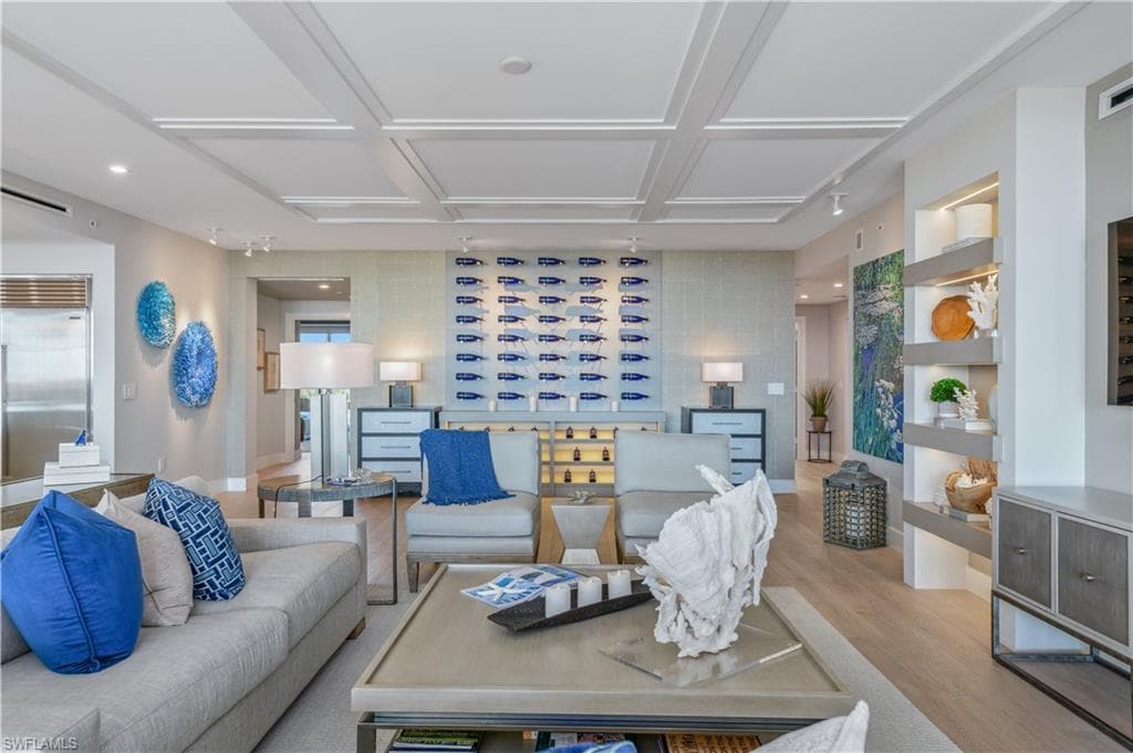 13915 Old Coast Rd 702, Naples, FL 34110-6