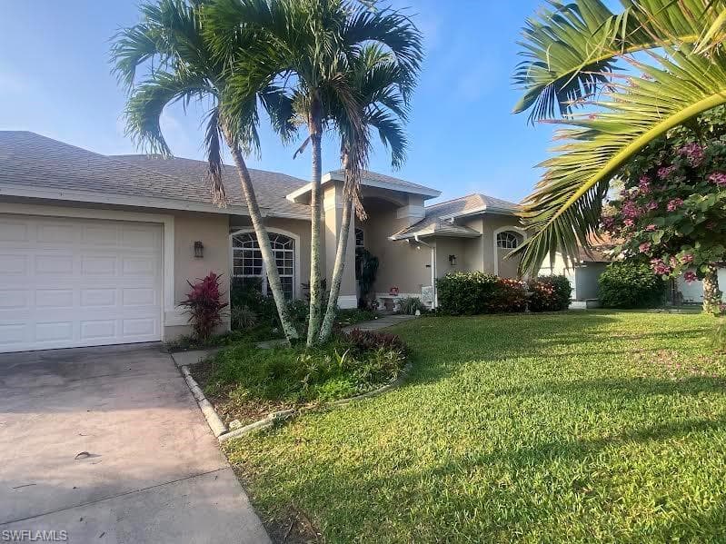 166 16th Ter, Cape Coral, FL 33990-2