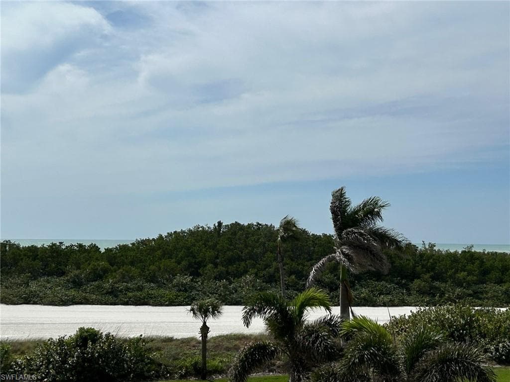 320 Seaview Ct 2-302, Marco Island, FL 34145-5