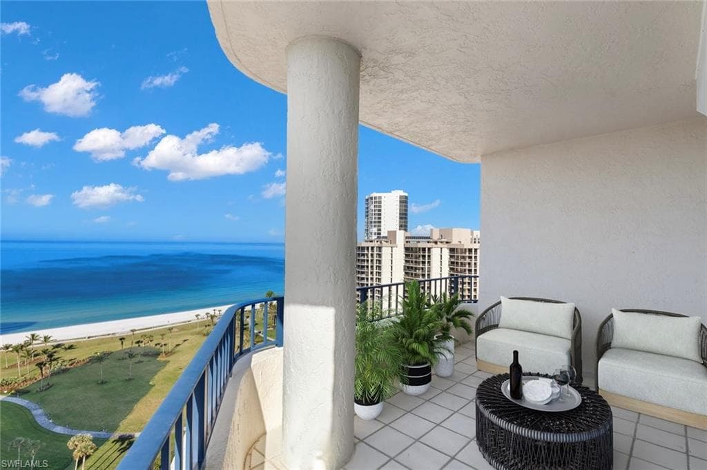 4451 Gulf Shore Blvd N 2002, Naples, FL 34103-4