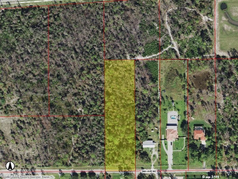 121 24th Ave NE, Naples, FL 34120-3