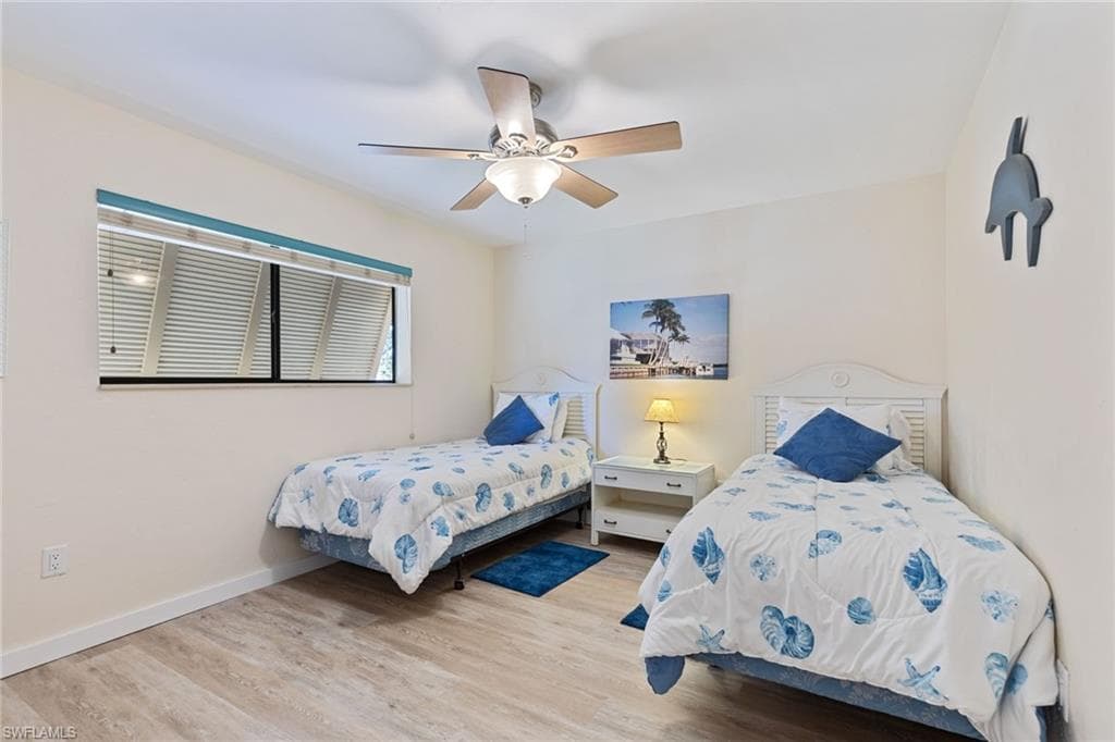 1333 Jamaica Rd, Marco Island, FL 34145-16