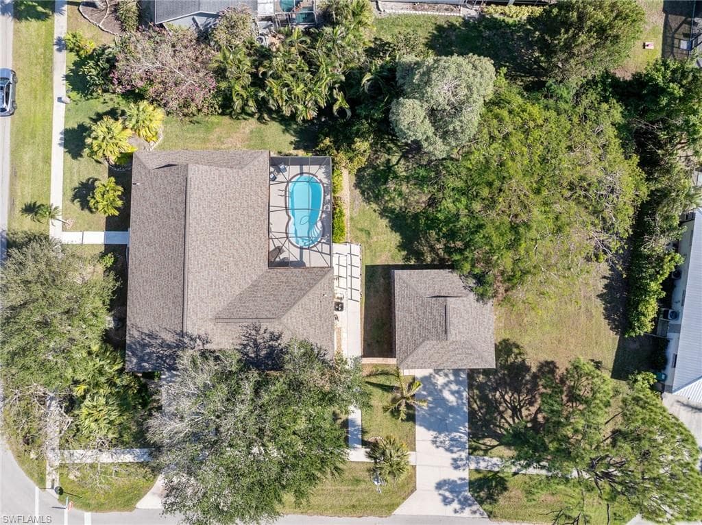 1333 Jamaica Rd, Marco Island, FL 34145-26