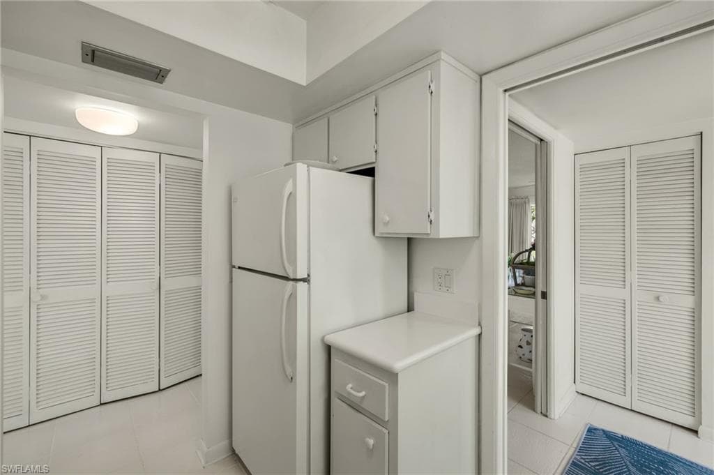 744 Broad Ave S 744, Naples, FL 34102-14