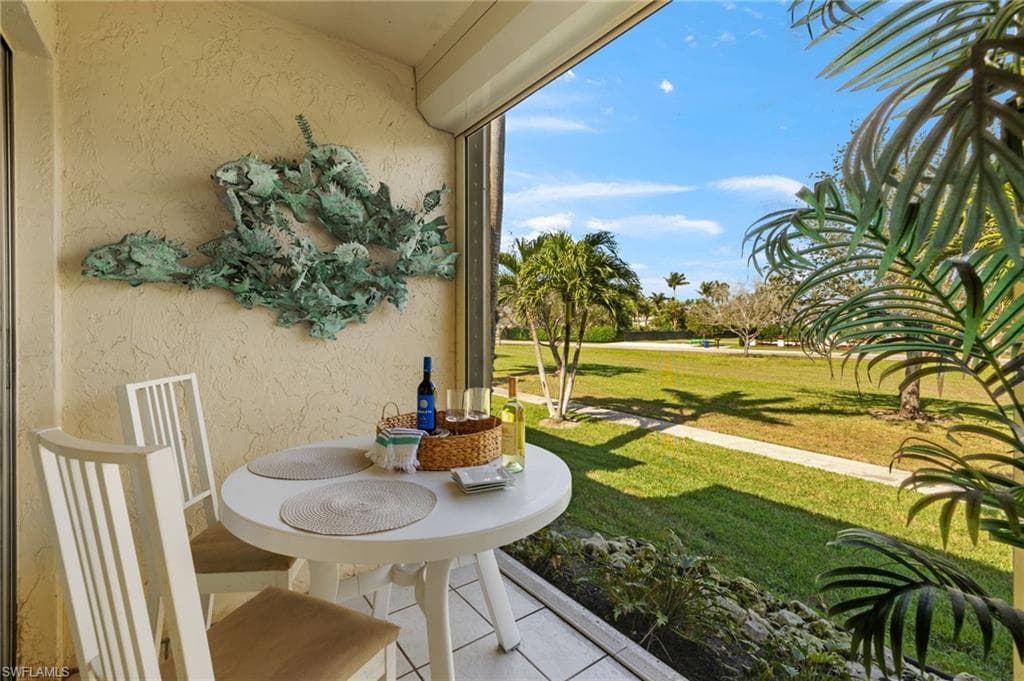 744 Broad Ave S 744, Naples, FL 34102-18