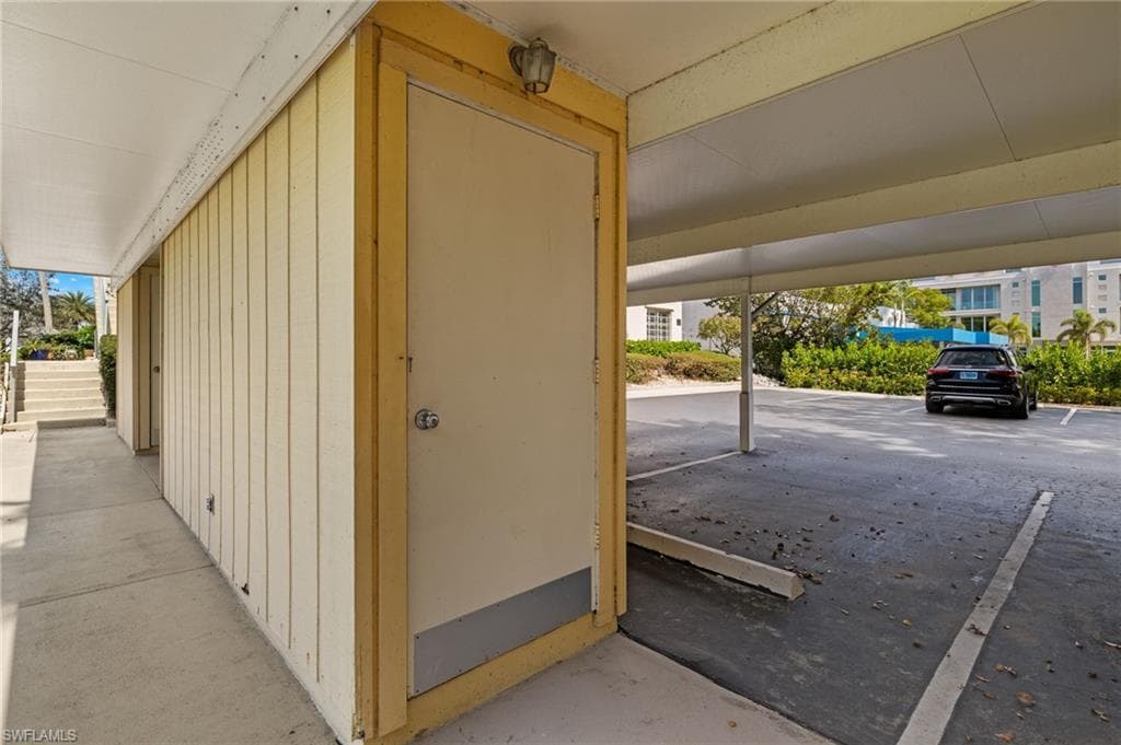 744 Broad Ave S 744, Naples, FL 34102-31