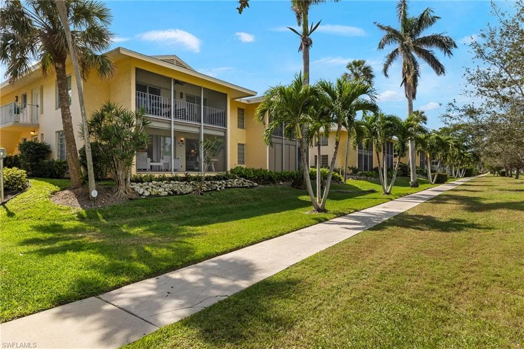 744 Broad Ave S 744, Naples, FL 34102-5