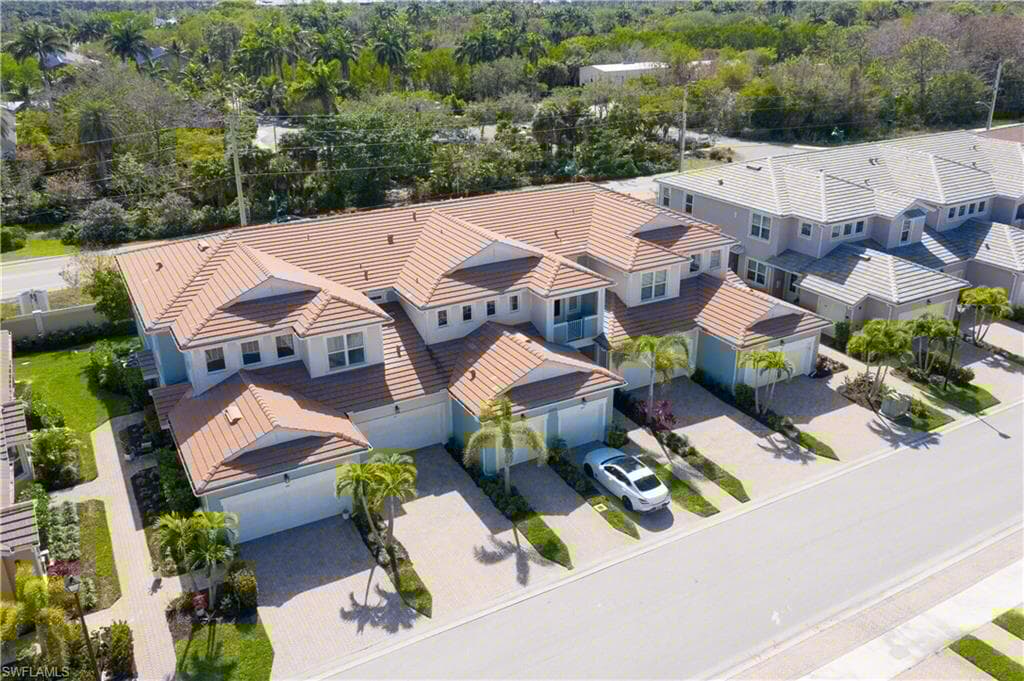 4688 Arboretum Cir 102, Naples, FL 34112-36