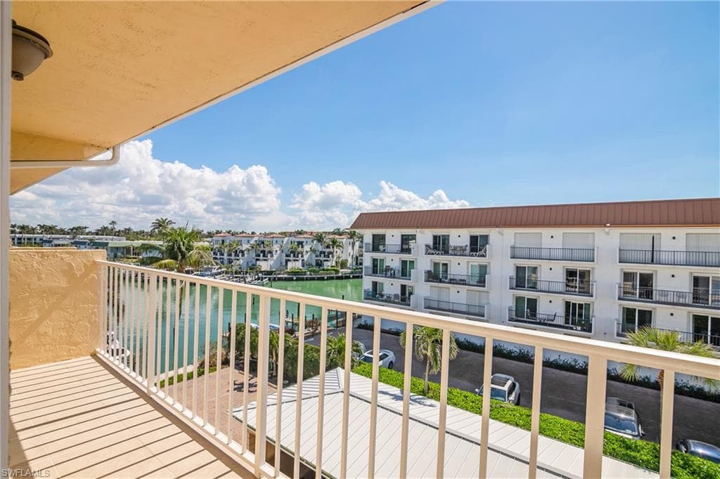 3000 Gulf Shore Blvd N 415, Naples, FL 34103-13