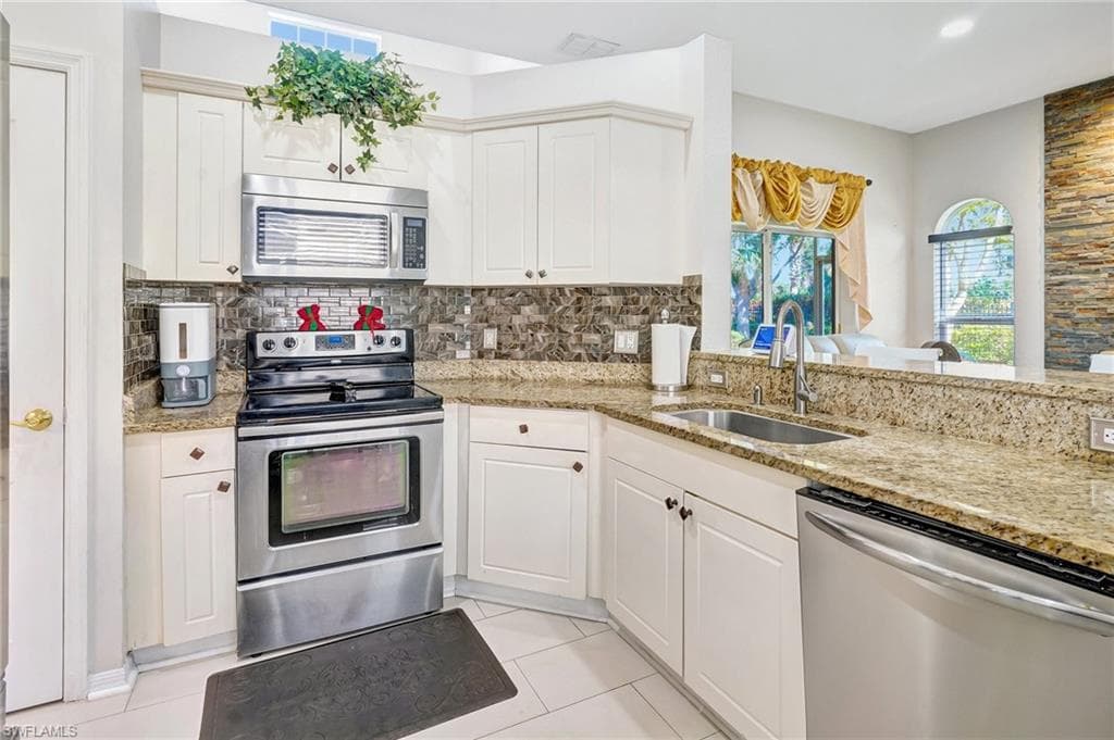 8979 Spring Mountain Way, Fort Myers, FL 33908-10