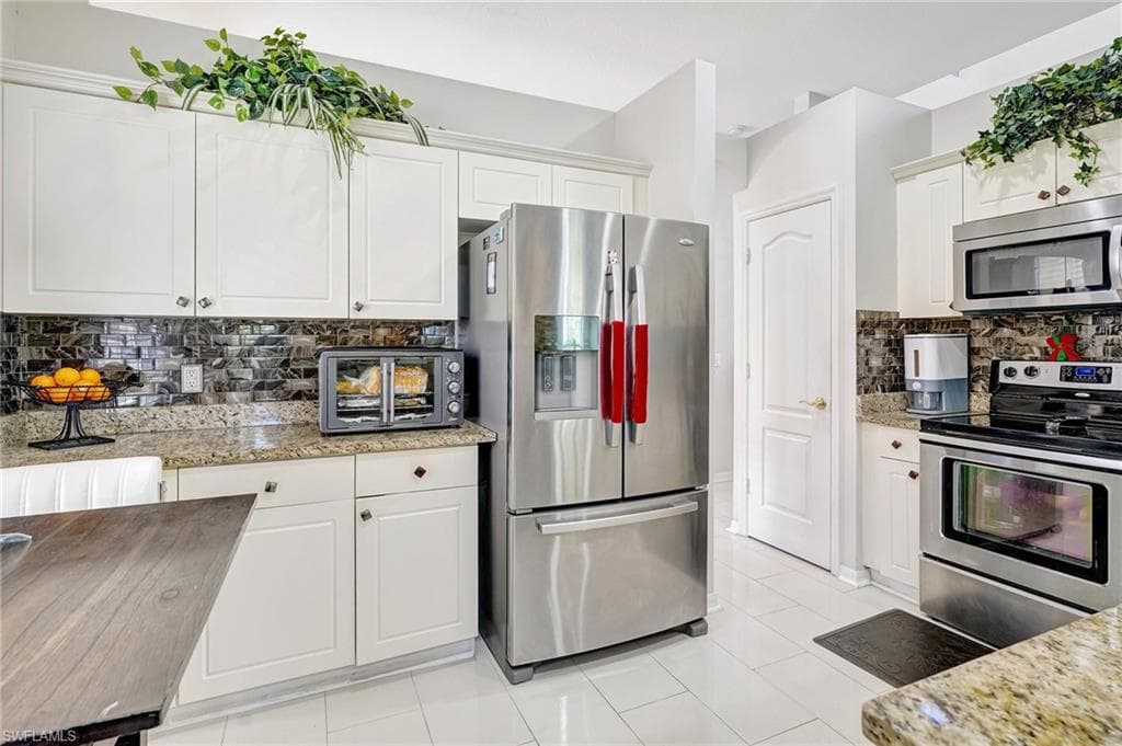 8979 Spring Mountain Way, Fort Myers, FL 33908-11