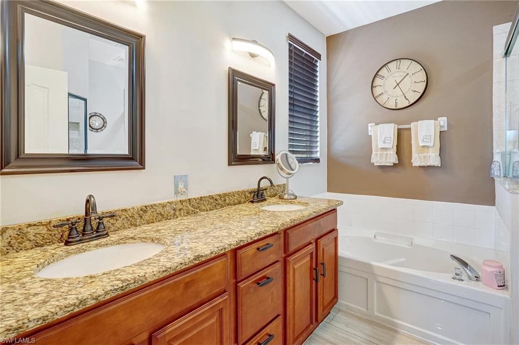 8979 Spring Mountain Way, Fort Myers, FL 33908-24