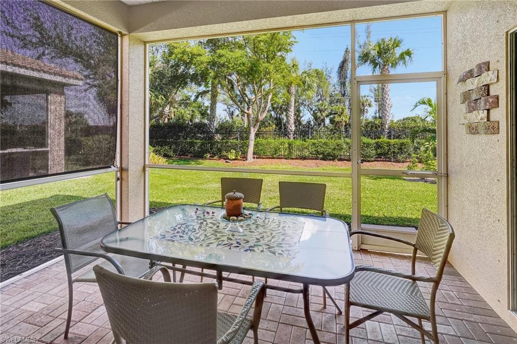 8979 Spring Mountain Way, Fort Myers, FL 33908-32