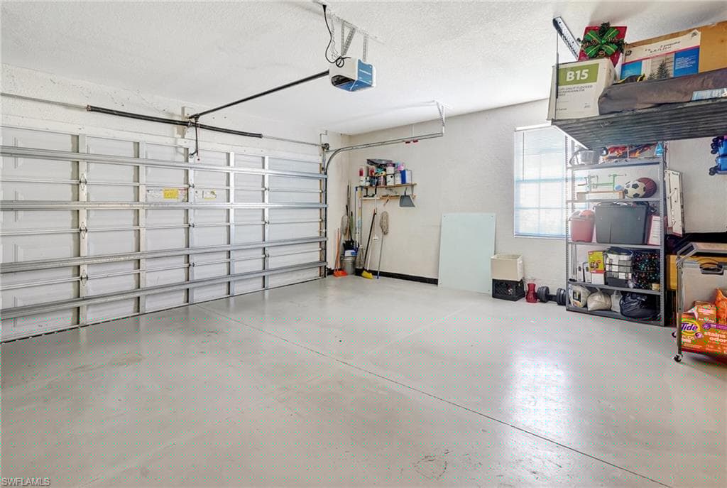 8979 Spring Mountain Way, Fort Myers, FL 33908-34