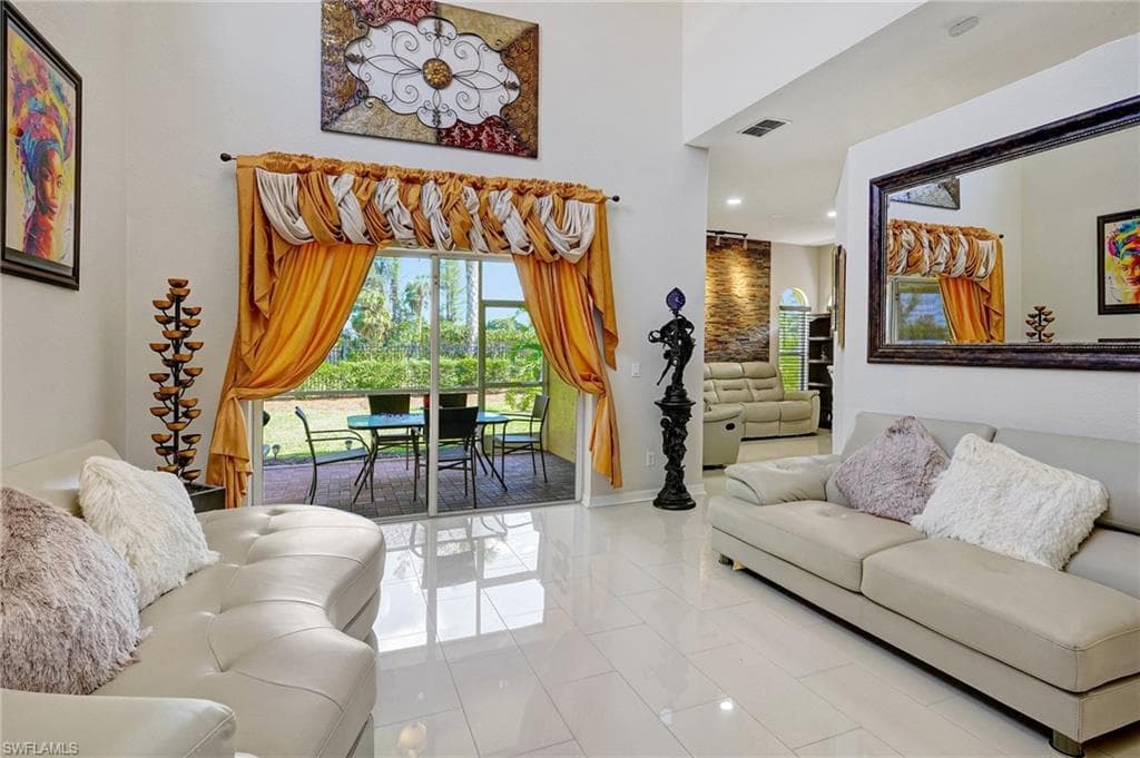 8979 Spring Mountain Way, Fort Myers, FL 33908-5