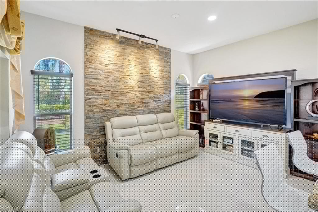8979 Spring Mountain Way, Fort Myers, FL 33908-7