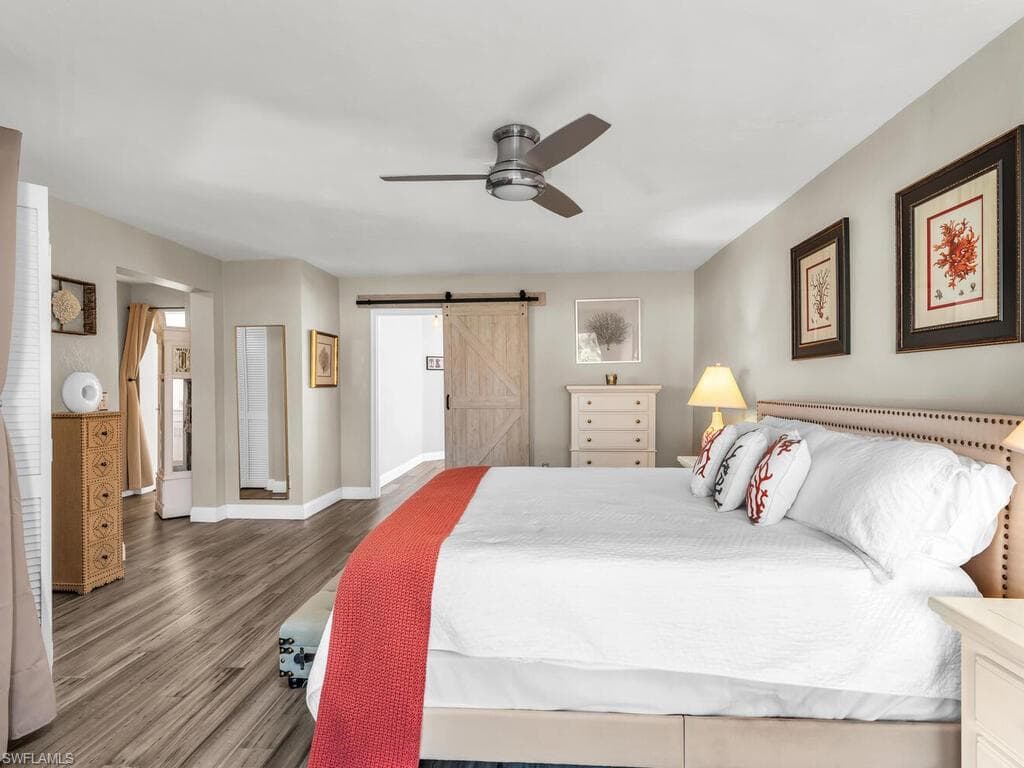 191 Eveningstar Cay, Naples, FL 34114-18