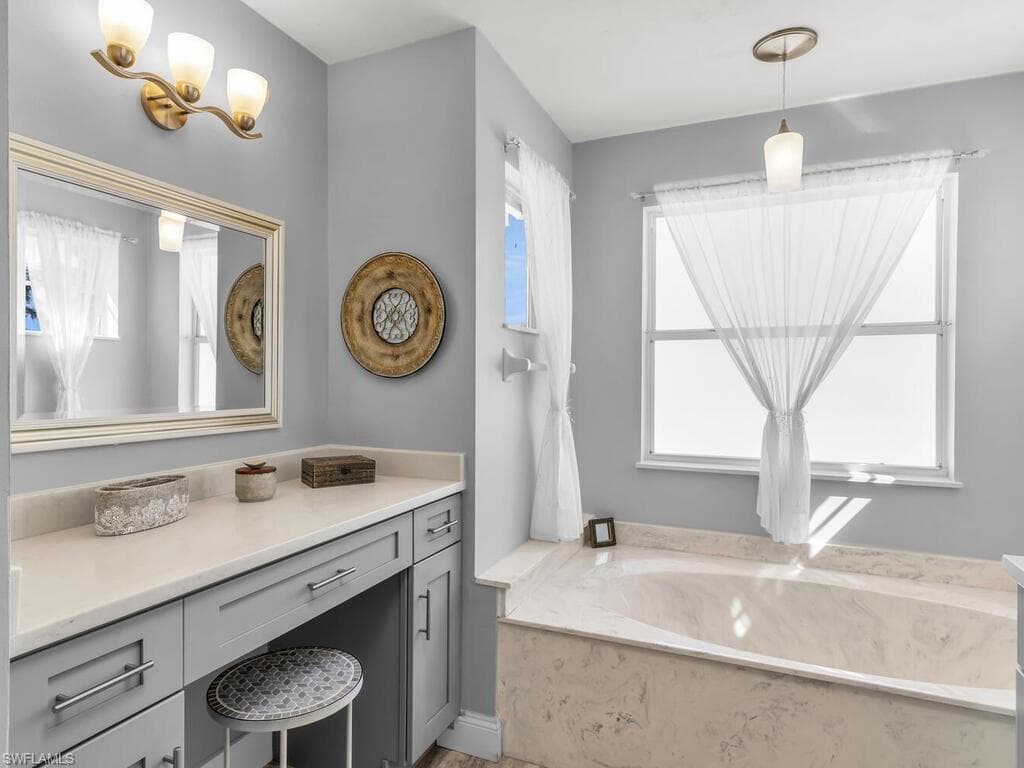191 Eveningstar Cay, Naples, FL 34114-21