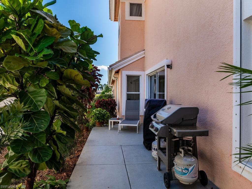 191 Eveningstar Cay, Naples, FL 34114-31