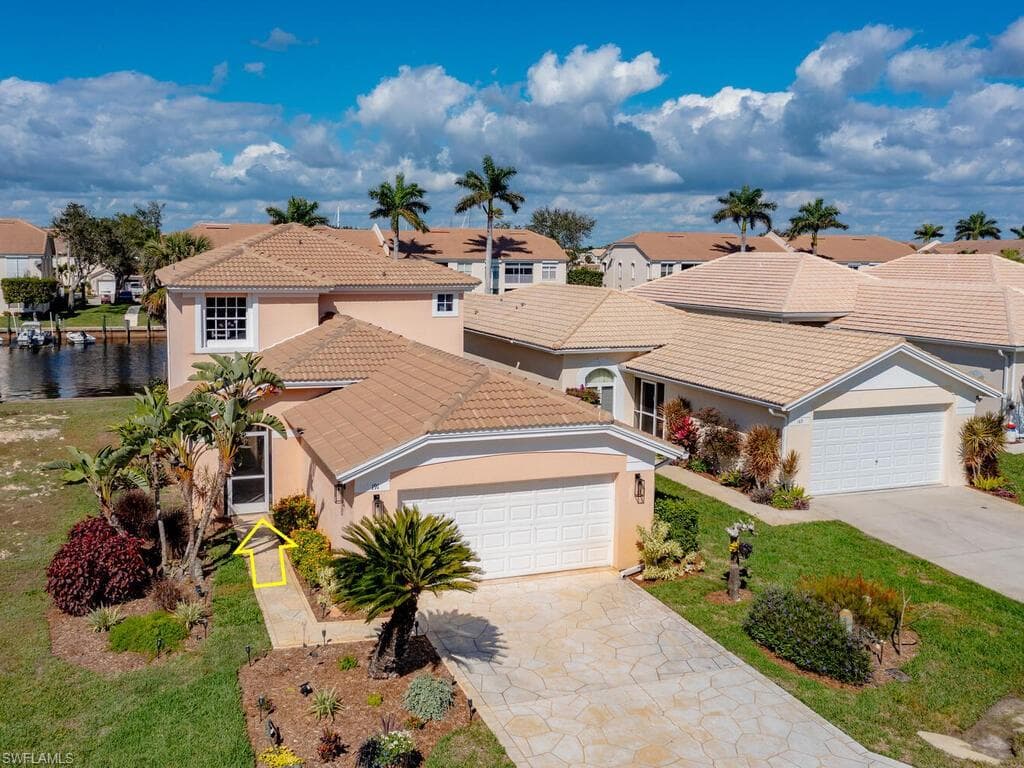 191 Eveningstar Cay, Naples, FL 34114-3