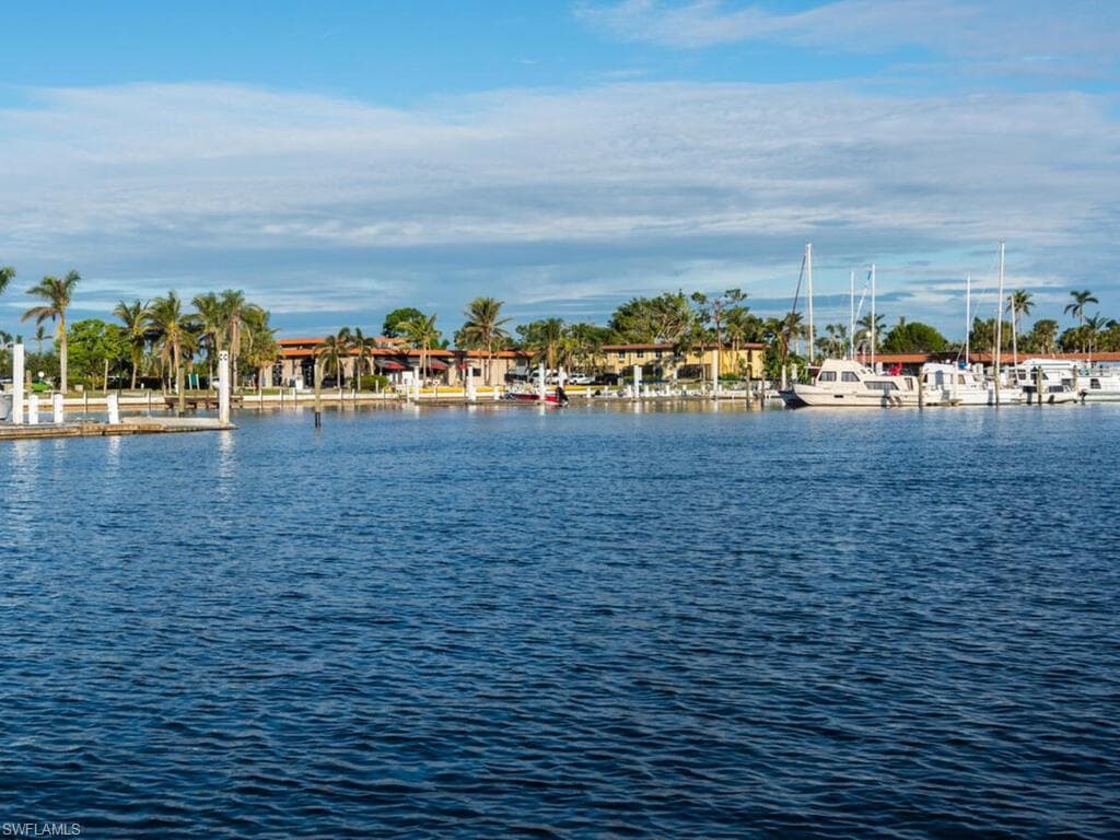 191 Eveningstar Cay, Naples, FL 34114-50