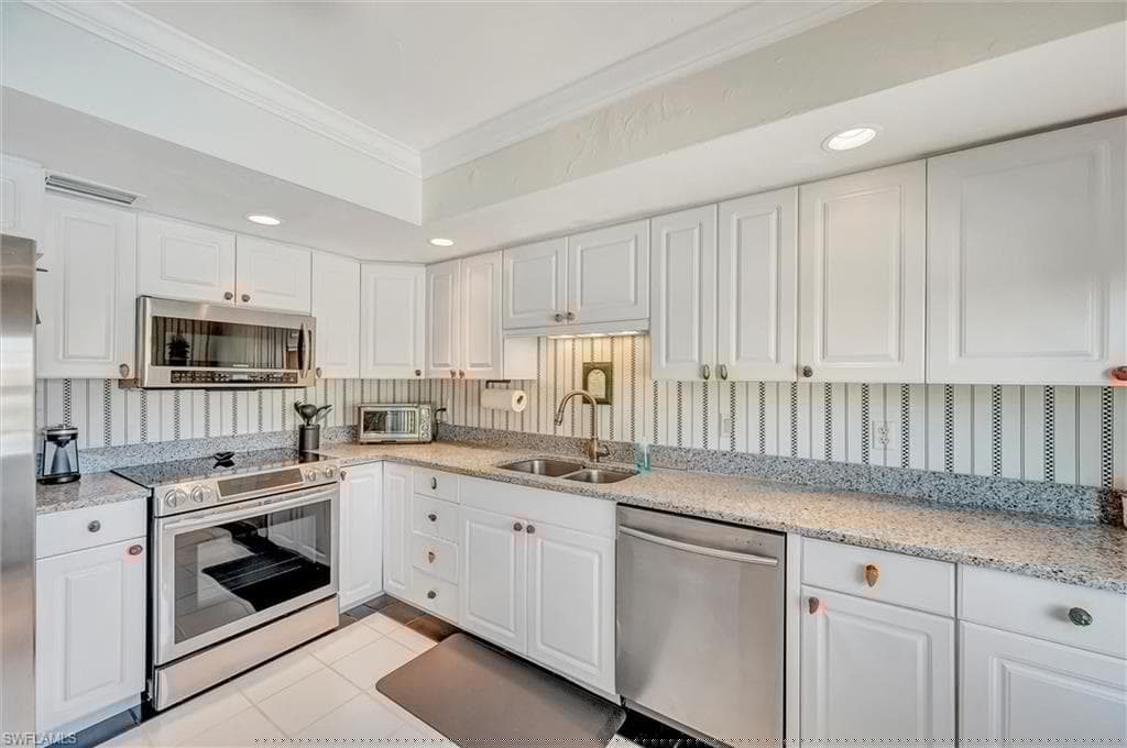 920 Collier Ct C4, Marco Island, FL 34145-12
