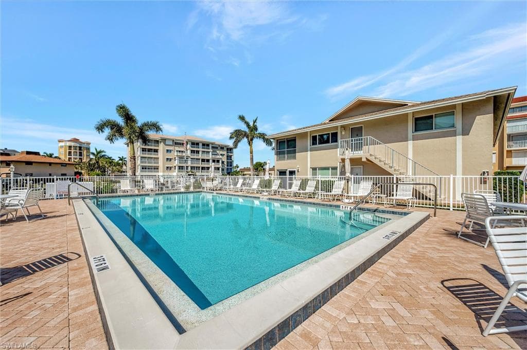920 Collier Ct C4, Marco Island, FL 34145-37