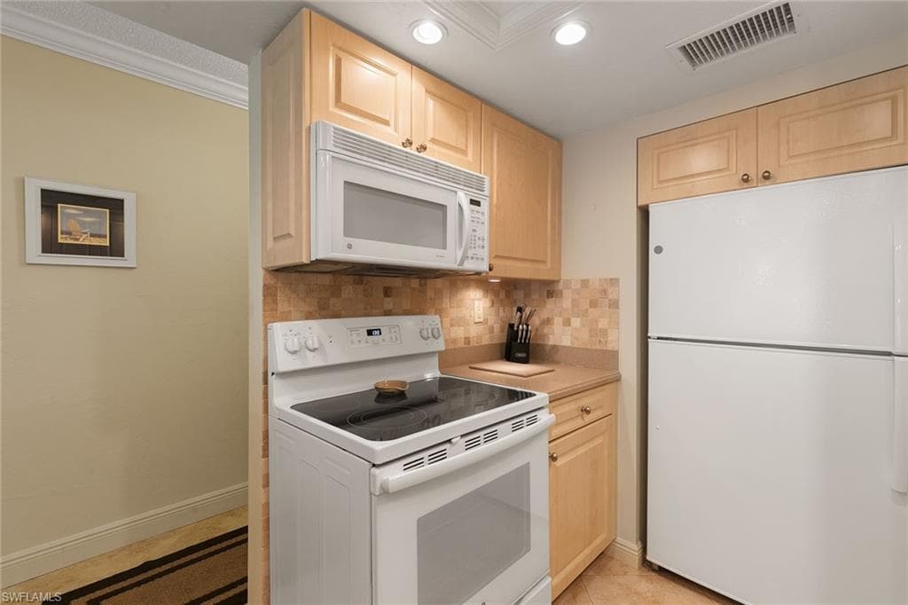 221 Collier Blvd 5-102, Marco Island, FL 34145-12
