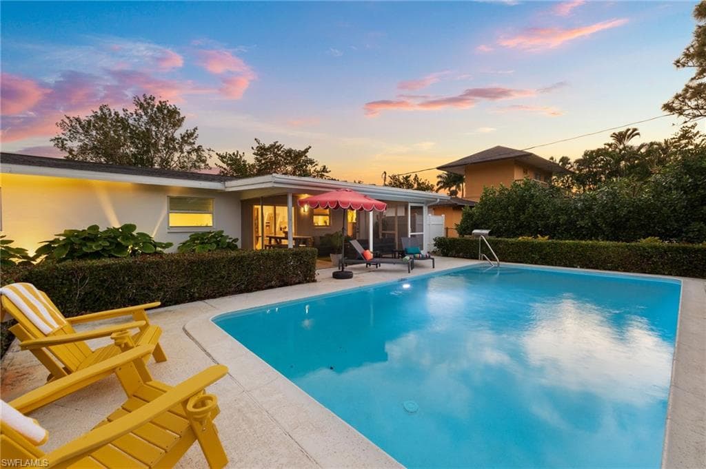 1391 Hilltop Dr, Naples, FL 34103-25