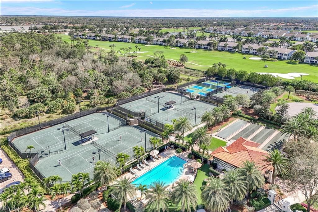 16356 Viansa Way 9-201, Naples, FL 34110-36