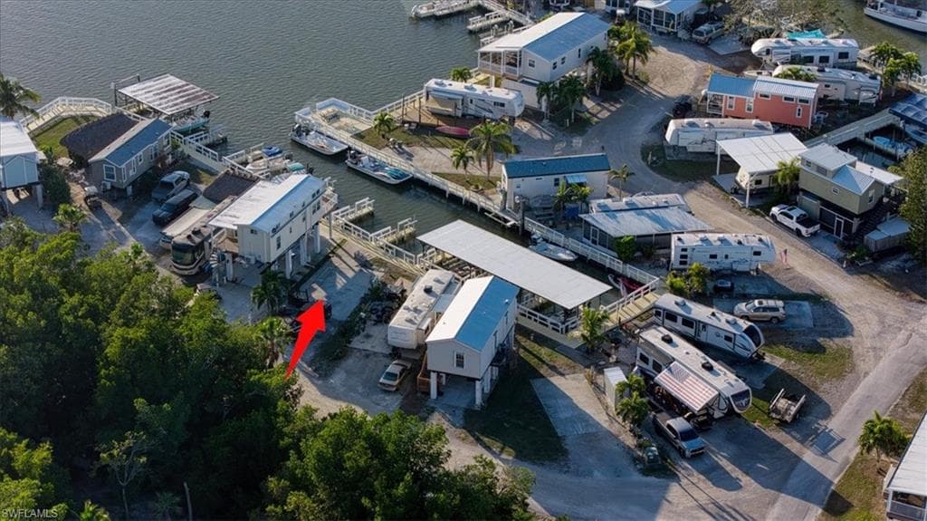 1180 Chokoloskee Dr, Chokoloskee, FL 34138-4