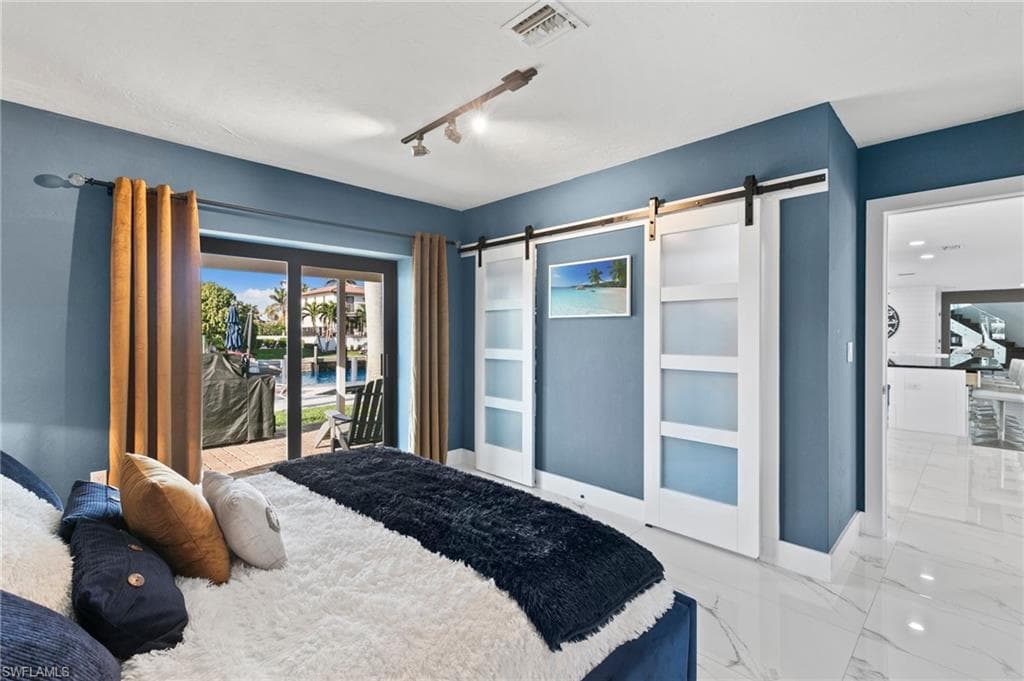 1221 Ember Ct, Marco Island, FL 34145-15
